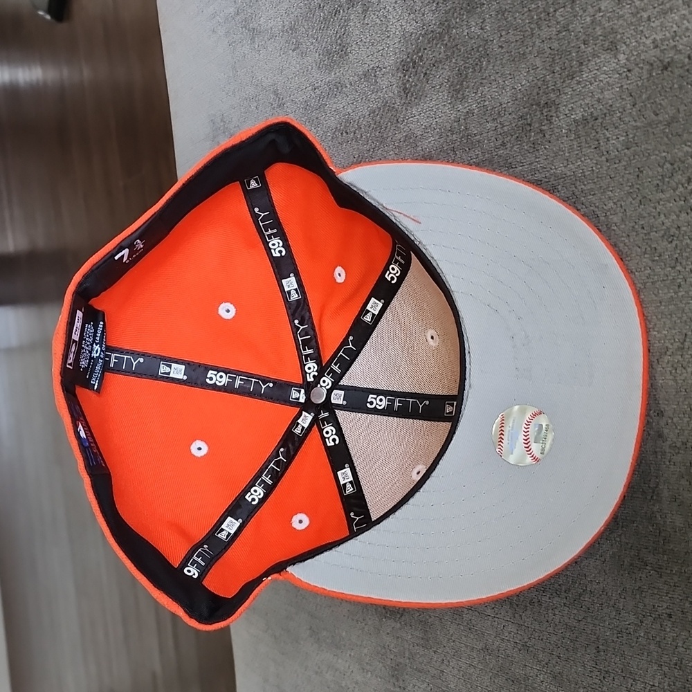 Texas Rangers cap - Picture 2 of 2